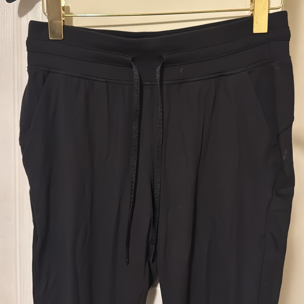 Lululemon joggers - Picture 3 of 8